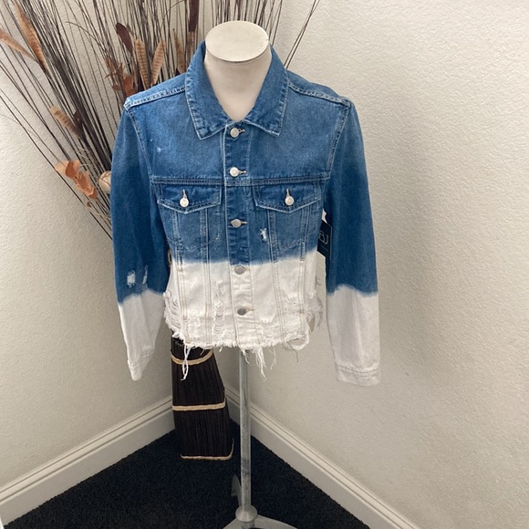 🎉HP🎉Boom Boom Jeans Women’s Blenched-Dip Cropped Boyfriend Denim Jacket Blue - Picture 8 of 15